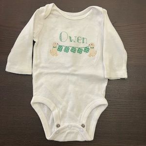 Owen Monogrammed St Patrick’s Onesie Size 0-3 Months